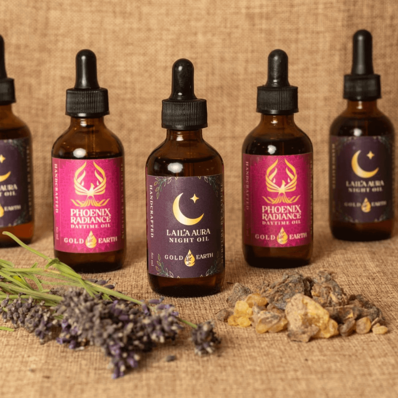 Laila & Phoenix – The Glow Duo