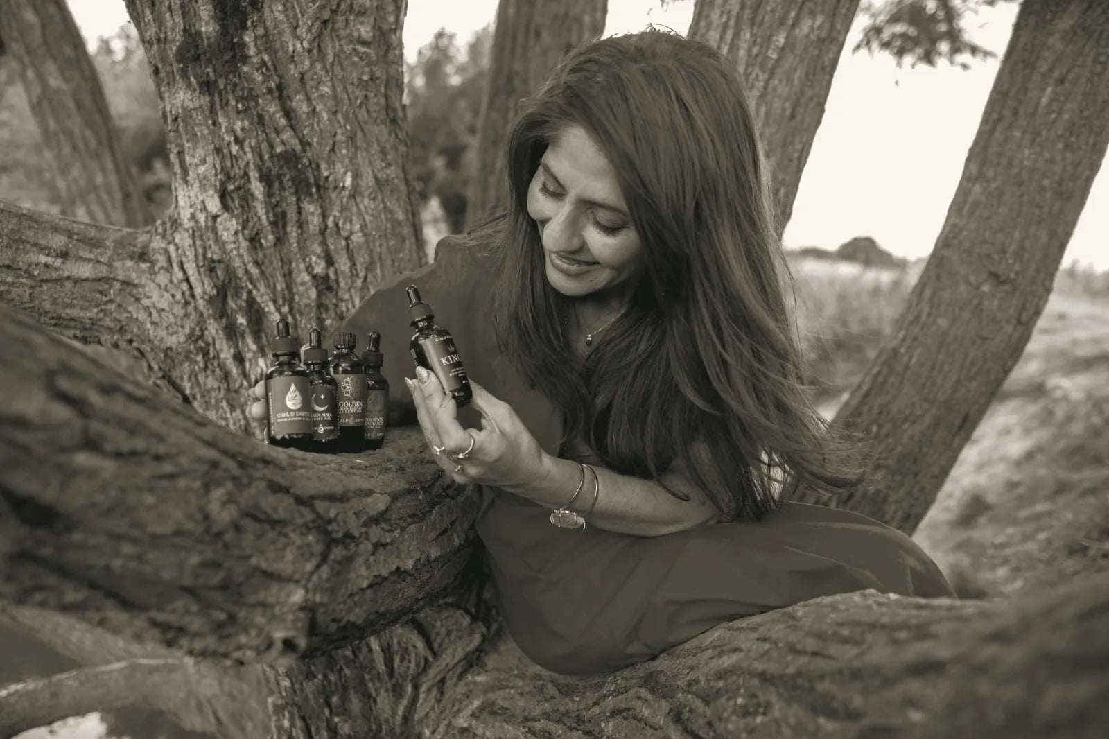 Samina with the Gold Earth oils